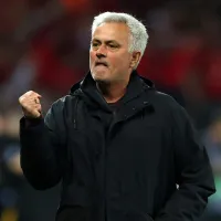El divertido reclamo de Mourinho para Scaloni: \'Todavía no lo mandó\'