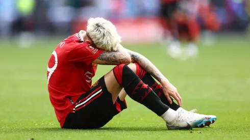 El desgarrador posteo de Garnacho tras perder la FA Cup: "Estoy roto"