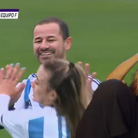 No puedo, juega More Beltrán: control y tremenda asistencia de la periodista a Rodrigo Mora