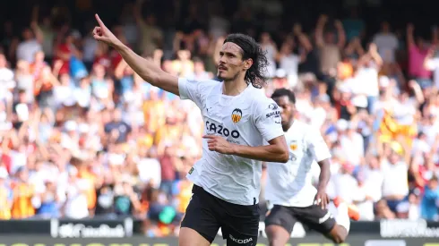 Cavani entra en conflicto con Valencia y su llegada a Boca se complica