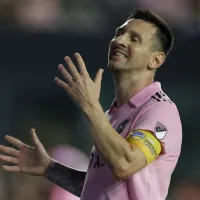 ¿Se podía evitar? Messi avisó de su molestia minutos antes de salir lesionado