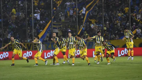 10 jugadores del Canalla presentaron síntomas compatibles con una intoxicación.