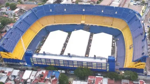 Las carpas dentro de la Bombonera para las elecciones no se vieron afectadas a pesar del fuerte temporal.