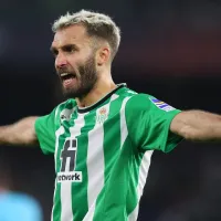 ¿Un guiño? Pezzella, con la camiseta de River durante su casamiento