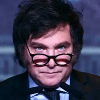 Polémica: el DNU de Milei habilita la reventa de entradas en el fútbol argentino