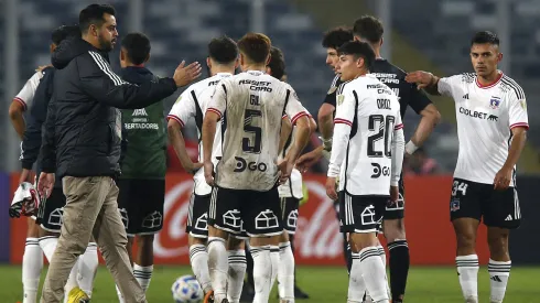 22 jugadores de Colo Colo están envueltos en una fuerte polémica.