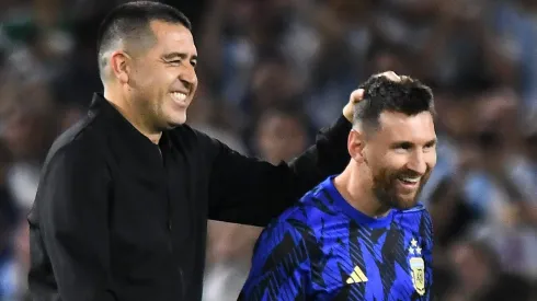 Riquelme junto a Messi en La Bombonera.