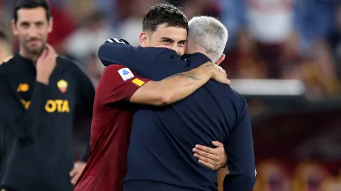 El mensaje de despedida de Paulo Dybala a Jose Mourinho tras su salida de la Roma