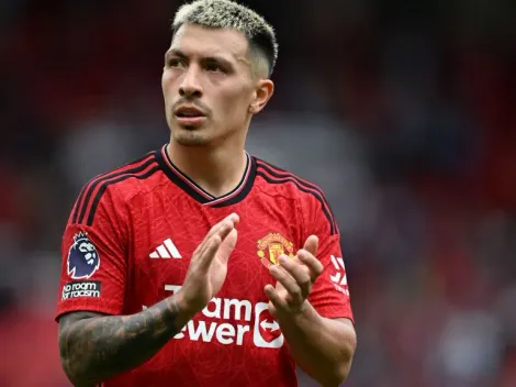 Manchester United quiere competencia para Lisandro Martínez