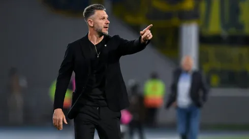 Martín Demichelis espera por refuerzos.