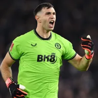 ¡Show del Dibu! Martínez y 4 atajadas para lucirse en el empate del Aston Villa contra Chelsea