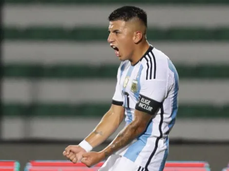 Argentina pasó por arriba a Chile y se clasificó para el cuadrangular final