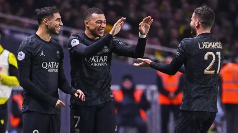 Mbappé y su celebración con Lucas Hernández.