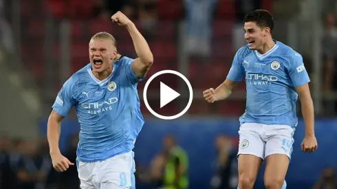 Haaland y Julián celebran el gol del City.