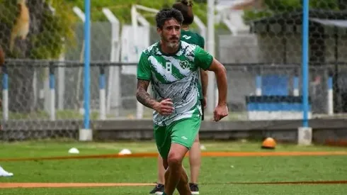 El volante de Sarmiento tomó una llamativa decisión.