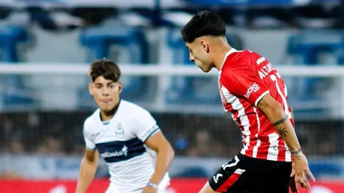 Por una polémica de VAR, Gimnasia y Estudiantes igualaron sin goles