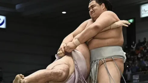 Escándalo en Japón: echaron al mejor luchador de sumo por abusar a sus discípulos