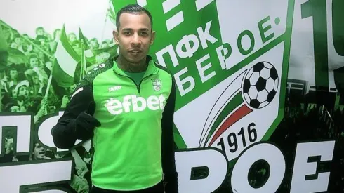 Sebastián Villa, con su uniforme del Beroe Stara Zagora.