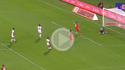 El blooper de Herrera para que Solari ponga en ventaja a River