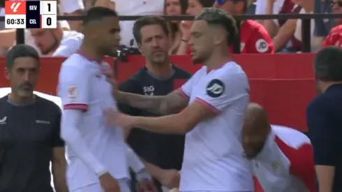 El jugador separó con vehemencia a Youssef En-Nesyri.