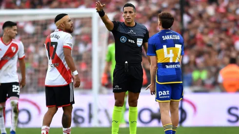 El árbitro tuvo una actuación que generó polémica en el pasado Superclásico.