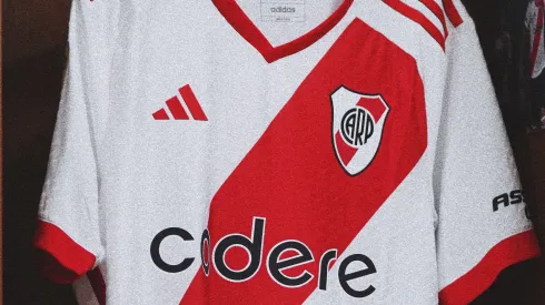 El Millonario hará un cambio en su indumentaria.