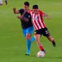 El tremendo codazo de Enzo Pérez a un ex-Boca en la derrota de Estudiantes ante Gremio