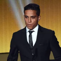 Le ganó un premio Puskas a Messi y ahora busca venderlo para poner un insólito negocio