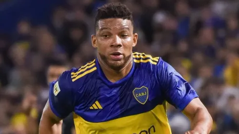 Frank Fabra no logra esquivar las críticas en Boca.