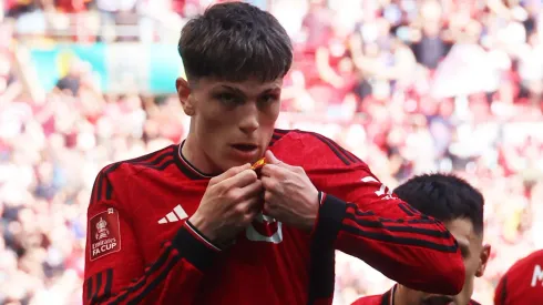 Alejandro Garnacho sigue marcando que su ídolo es Cristiano Ronaldo.