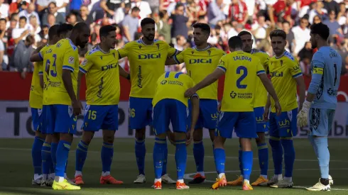 Susto en España por un vuelo con dos futbolistas argentinos: "Pensé que nos moríamos"