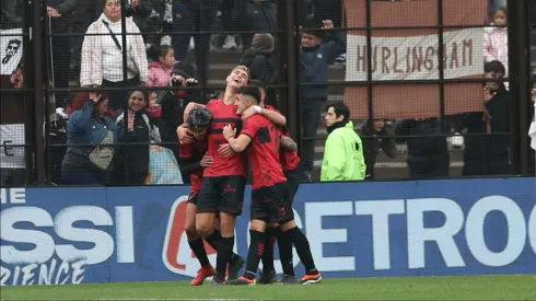 El festejo de los jugadores de Platense.