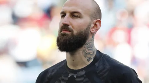 Fue echado del bar luego de una pelea que llegó a las manos