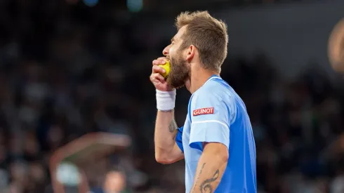 Moutet y una de sus clásicas reacciones.