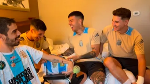 Hermoso momento en la concentración de la Selección.