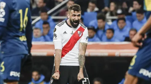 Lucas Pratto celebra su tanto ante Boca en el Bernabéu.