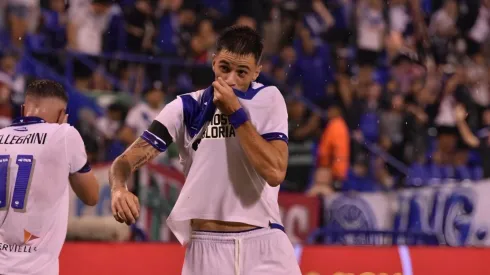 El defensor de Vélez está a un paso de ser adquirido por el City Group.