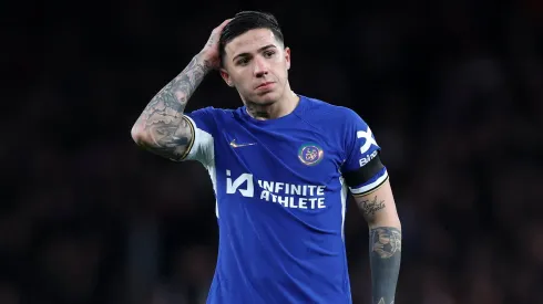 Chelsea emitió un comunicado en el que advierte que podría sancionar a Enzo Fernández.