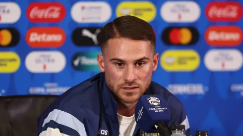 Alexis Mac Allister defendió a Enzo Fernández.