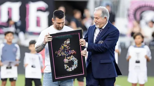 Reconocimiento de Inter Miami por los 45 títulos que logró en su carrera.