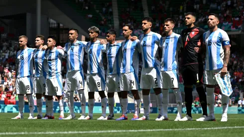 El gesto de los jugadores de la Selección Argentina durante el himno ante Ucrania por los Juegos Olímpicos