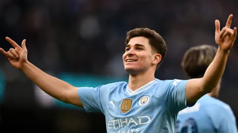 Atlético de Madrid no se rinde por Julián Álvarez.