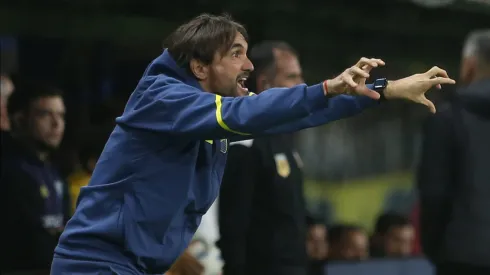 Diego Martínez vivió el partido con una gran intensidad.