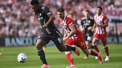 Unión y River se enfrentan en Santa Fe.