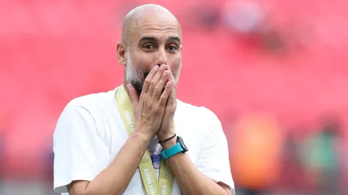 Pep Guardiola, atento a las predicciones de su Manchester City para la temporada 24-25