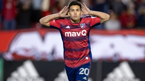 Alan Velasco está cerca de Boca