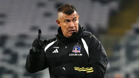 Almirón clasificó a Colo Colo y espera por River o Talleres