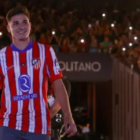 Más de 30.000 hinchas, muchas máscaras del Hombre Araña y una confesión para la presentación de Julián Álvarez en Atlético de Madrid: \'Me voy a enamorar\'