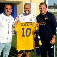 VIDEO | En libertad condicional, Dani Alves jugó un picado con la camiseta de Boca