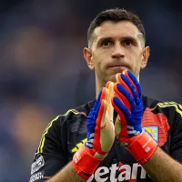 "Es de los mejores del mundo": el colombiano que juega con Dibu Martínez y lo buscan 40 equipos, según Aston Villa